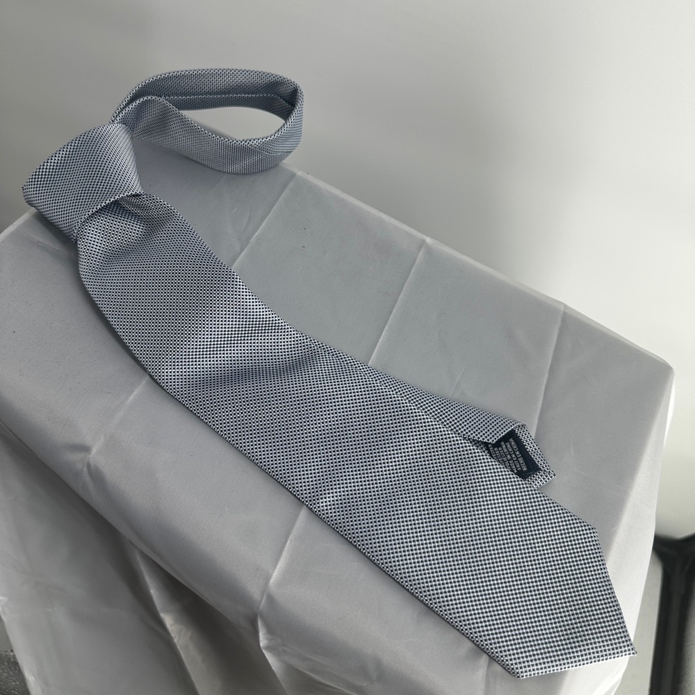 Nautica blue and navy tie